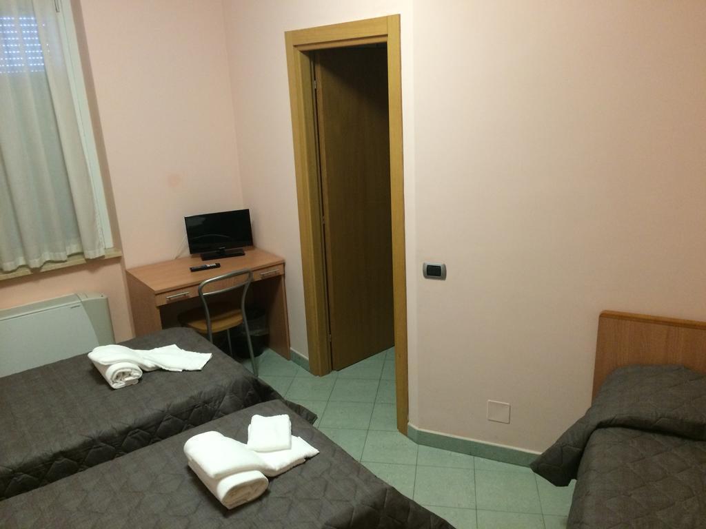 Hotel Hh Il Gabbiano La Spezia Pokoj fotografie