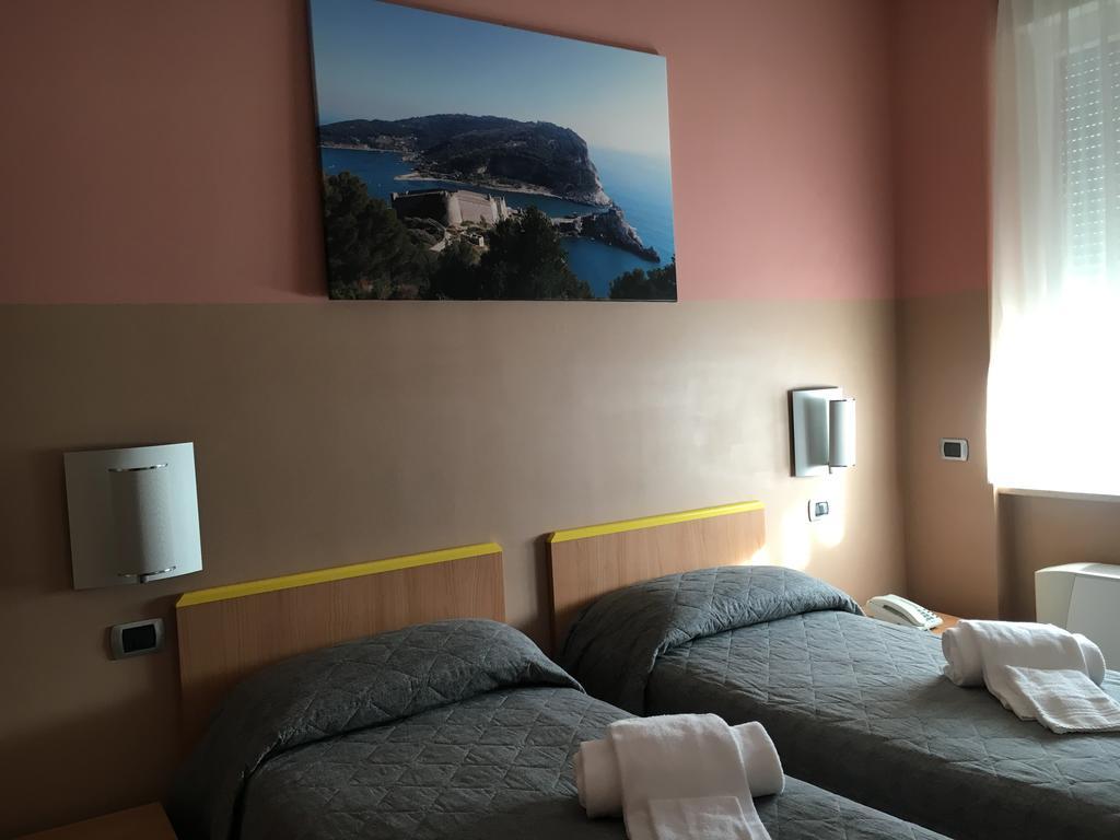 Hotel Hh Il Gabbiano La Spezia Exteriér fotografie