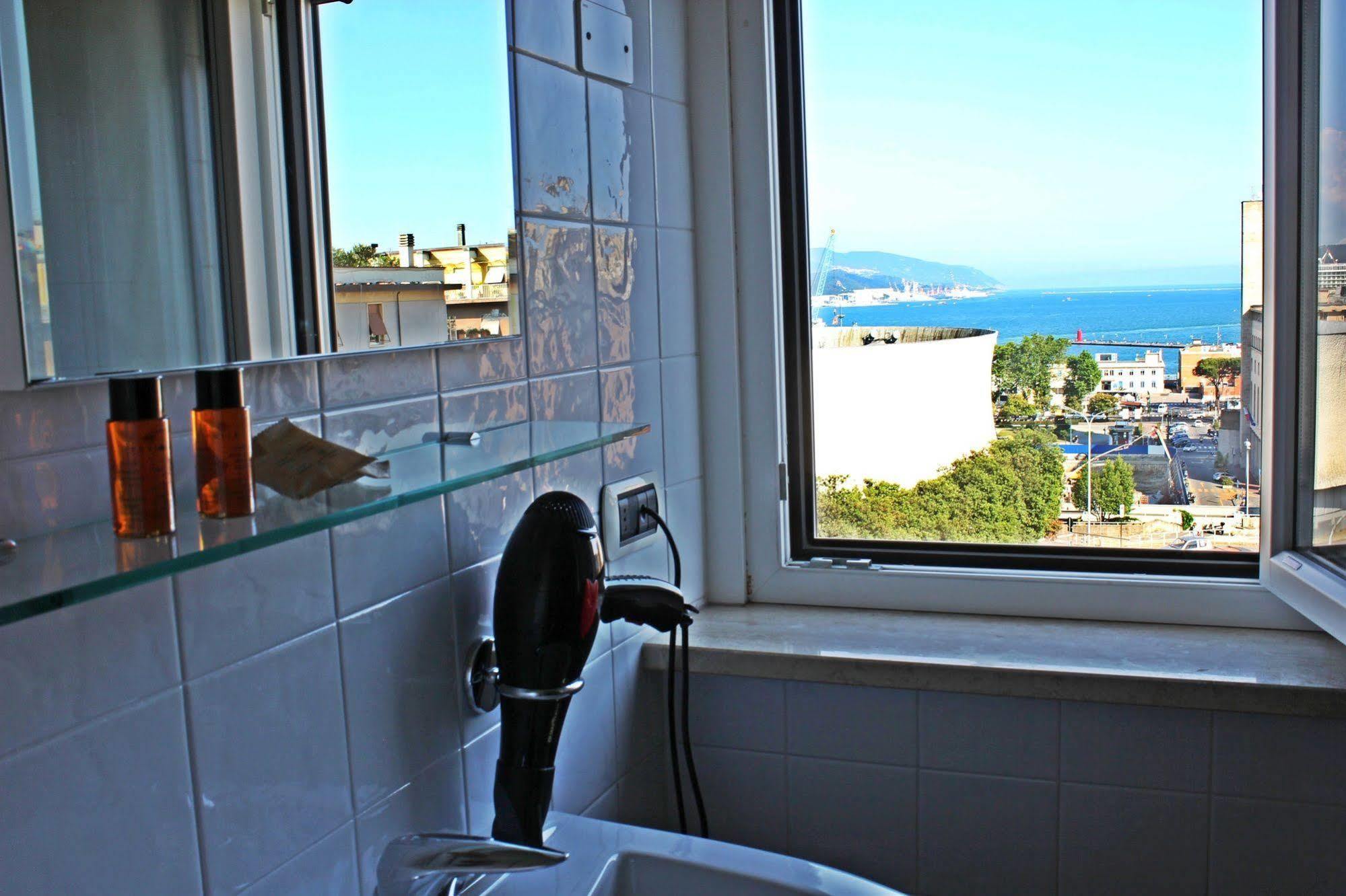 Hotel Hh Il Gabbiano La Spezia Exteriér fotografie