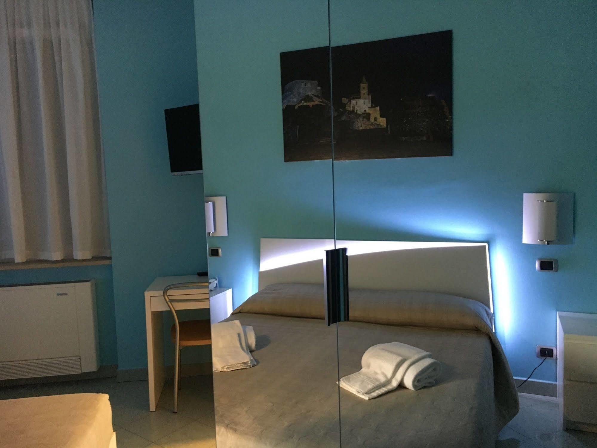 Hotel Hh Il Gabbiano La Spezia Exteriér fotografie